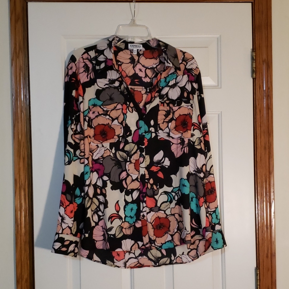 Floral Express button up